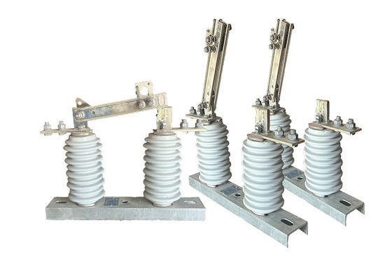 qualità  Portable Outdoor 1 pole Disconnector Switch Safety Operated AC Power 1000A Vertical Group Disconnect Switches fabbrica