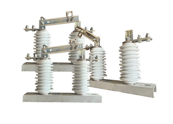 Interruttore di disconnessione ad alta tensione coordinato con interruttore di circuito a vuoto Grigio Colore 12-36kV Interruttore di disconnessione di carico