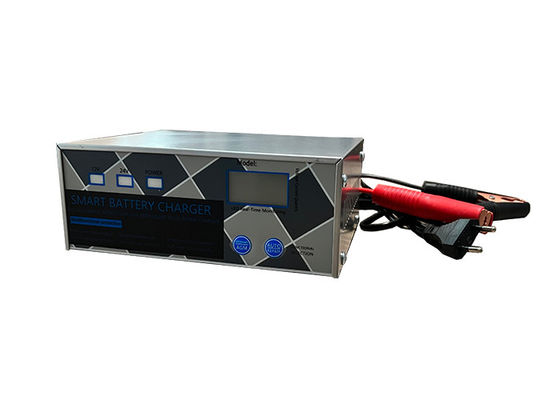 Caricabatterie per motori AGM Intelligent Maintainer Trickle Charger Color argento Caricabatterie piombo-acido Display a LED